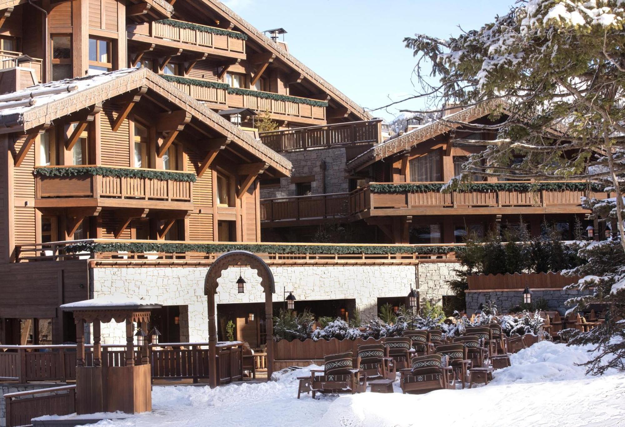Hôtel Barrière Les Neiges Courchevel Exterior foto